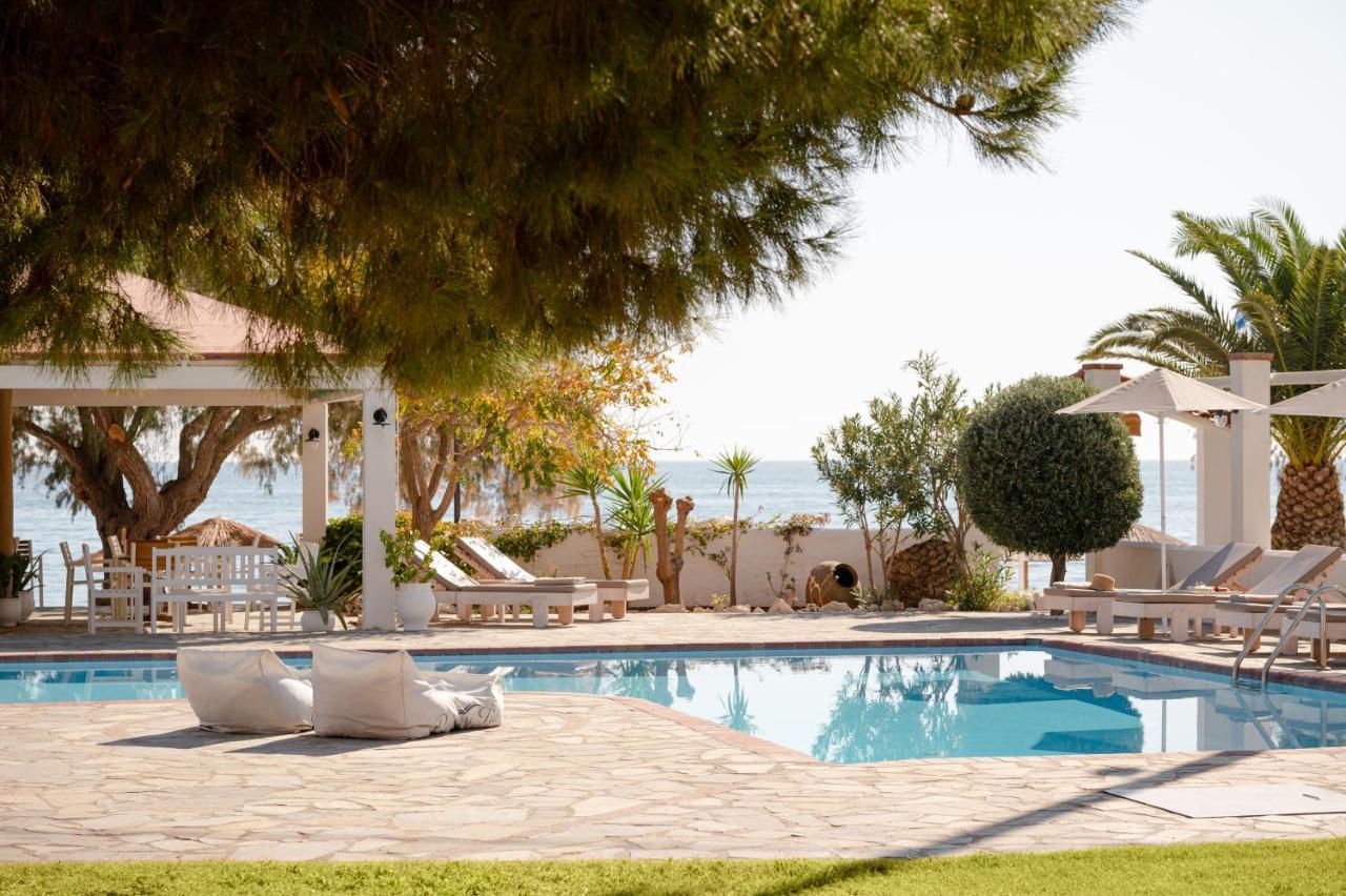 Princess Tia Hotel Самос Екстериор снимка